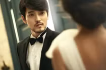 Tôi thất vọng khi nghe bạn trai nói chuyện với vợ cũ