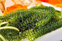 Tháng 4, đúng vụ rong nho giá thành hạ nhiệt bất ngờ