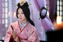 Ca nữ được Hoàng đế đưa về cung, sau này trở thành Hoàng hậu