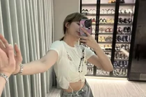 Hari Won vén áo khoe eo, làm rõ nghi ngờ bầu bí