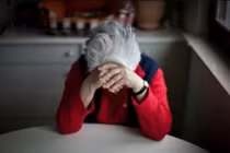 Định nghỉ hưu sớm, tôi vội “quay xe” khi nghe chuyện đồng nghiệp