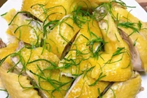 Bắt trend ngày Tết, cách thái lá chanh siêu mỏng xỏ được kim khâu