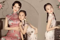 Bất ngờ con gái Lý Tiểu Lộ mới 8 tuổi đã "trổ mã" xinh đẹp