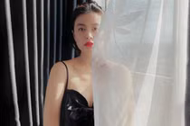 2 nàng "Vàng Anh" gây sốt vì trẻ đẹp bất ngờ