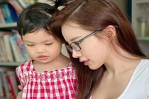 "Nữ gia sư" chọn sai trang phục?