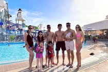 Thân hình cực phẩm của vợ Bùi Tiến Dũng sau 2 tháng sinh con