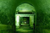 Vụ trộm khiến lăng mộ Càn Long và Từ Hy Thái Hậu tan hoang