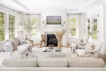 Đặt ghế sofa Thần tài phấn khích, gia chủ sung túc, phúc lộc đầy nhà