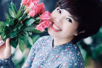 Tiểu thư lấy chồng nghèo, theo nghệ thuật được phong tặng NSND