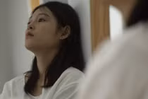 Bán hết nhà cửa về sống với mẹ già, tôi nhận ra cay đắng