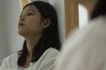 Bán hết nhà cửa về sống với mẹ già, tôi nhận ra cay đắng