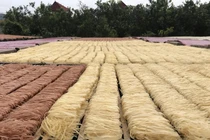 Làng nghề món đặc sản bình dân tất bật ngày cuối năm