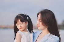 'Tiểu mỹ nhân' nhà hoa hậu Đặng Thu Thảo khiến cả dàn Hậu xuýt xoa