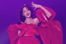 Chi Pu được "đẩy thuyền" với một nghệ sĩ Kpop, ngỡ ngàng danh tính