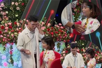 Chàng y sĩ liền kiểm tra sức khỏe bạn gái rồi nói 1 câu bất ngờ