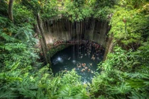 Giếng nước tự nhiên của người Maya hoang sơ tuyệt mĩ