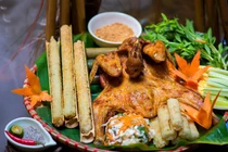 Ăn cơm lam miền núi, kết hợp những món này ai cũng khen ngon