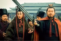 Tào Tháo hỏi dưa hấu có ngọt không? 3 tỳ thiếp bị chém đầu