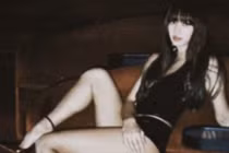 Gia đình bạn trai tỷ phú đến xem Lisa (BlackPink) nhảy thoát y đêm cuối