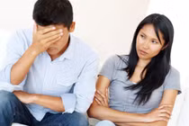 Tôi khốn khổ khi bị vợ ép ăn, ép tắm