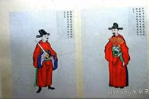 Ai khiến chúa Nguyễn Hoàng bỏ ý định ngấp nghé Đàng Ngoài?