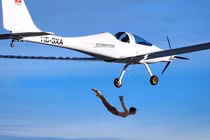 Diệu Nhi body đỉnh sát ngày cưới nhưng bị photoshop cười ngất