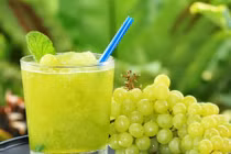 Uống nước ép trái cây kiểu này hại đủ đường cho sức khỏe