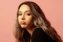 Nàng dâu chán vì mới cưới về mẹ chồng đã “đuổi” ra ở riêng