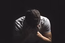 Hai bố con bạn trai cãi nhau về ngôi nhà mà tôi chuyển đến