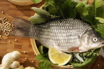 Nấu cá muốn khử mùi tanh chị em không nên bỏ qua bước này