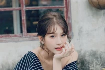 Ca sĩ Malaysia mặc áo dài “tỏ tình” trai Việt gây sốt vì nhan sắc đời thực