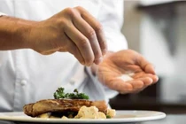 Dấu hiệu bất ngờ "tố cáo" bạn đang ăn mặn