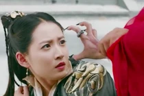 "Kẻ thứ 3" phá hoại đám cưới Trương Vô Kỵ kết cục thế nào?