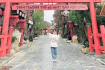 Thích thú khám phá phố đi bộ chợ đêm Mộc Châu