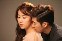 Vợ làm bố nhí sếp già, chồng đau đớn cúi đầu xin lỗi 