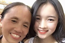 Khoe ảnh bên bà Tân Vlog, nữ sinh bị truy lùng danh tính vì quá xinh