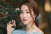 Quá xinh, mỹ nữ này bị bạn bè đòi đánh, cánh nam sinh mê mẩn "quên lối về"