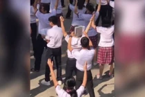 Vừa tập thể dục, hành động này của nam sinh khiến CĐM cười rung rốn