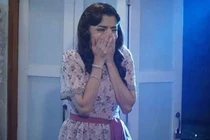 Thấy nhẫn cưới trong góc giường, tôi nghẹn ngào dọn đồ đạc về ngoại