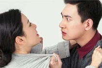 Gửi vài tấm ảnh cho sếp, vợ tôi phá sự nghiệp của chồng