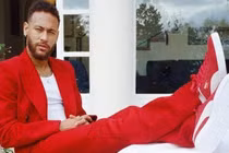 Neymar không chỉ đá bóng hay mà còn là quý ông thời trang