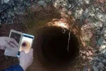 Mất lợn, lão nông báo cảnh sát khi phát hiện chiếc hố bí ẩn 