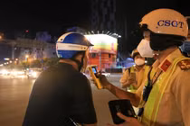 Say rượu nhập viện, người bệnh có được hưởng bảo hiểm y tế không?