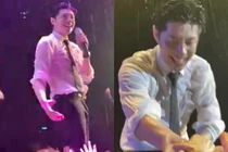 Đan Trường, "sao nam ở biệt thự 3000m2" dầm mưa phục vụ khán giả 