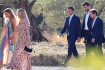 Pique có thể ngoại tình từ năm 2019