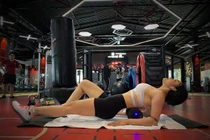 Ngỡ ngàng trước thân hình lực lưỡng đầy cơ bắp của Miu Lê