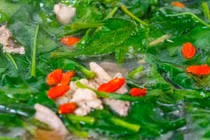 Loại lá có canxi cao hơn sữa nhưng ít người biết ăn