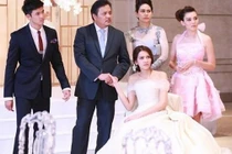 Mẹ chồng tặng con trai vàng cưới nhưng lại dặn cấm đưa cho vợ