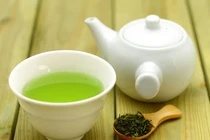 Ảnh hưởng không ngờ của trà xanh lên gan