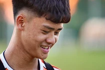 Tomas Nguyễn bỏ đại học, phá hợp đồng ở châu Âu để về Việt Nam